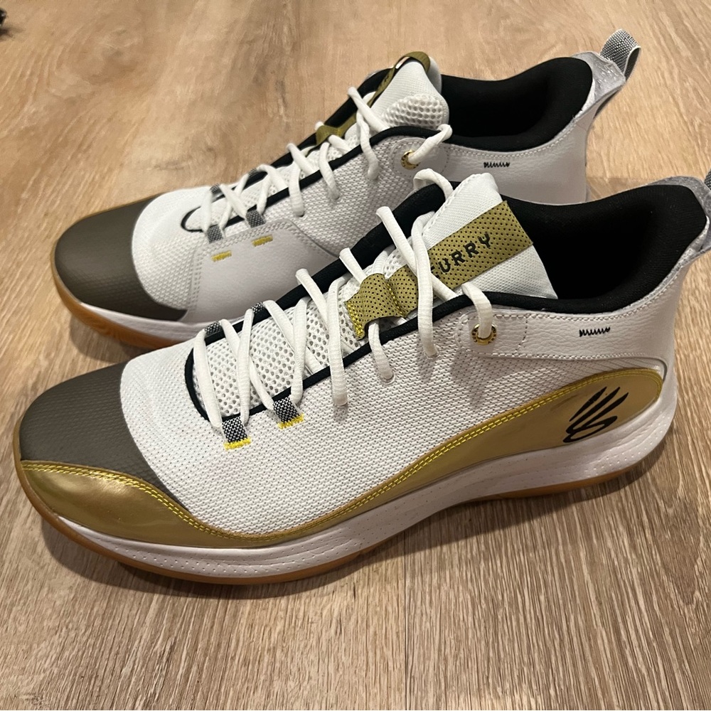 Under Armour Steph Curry Men’s basketball shoes